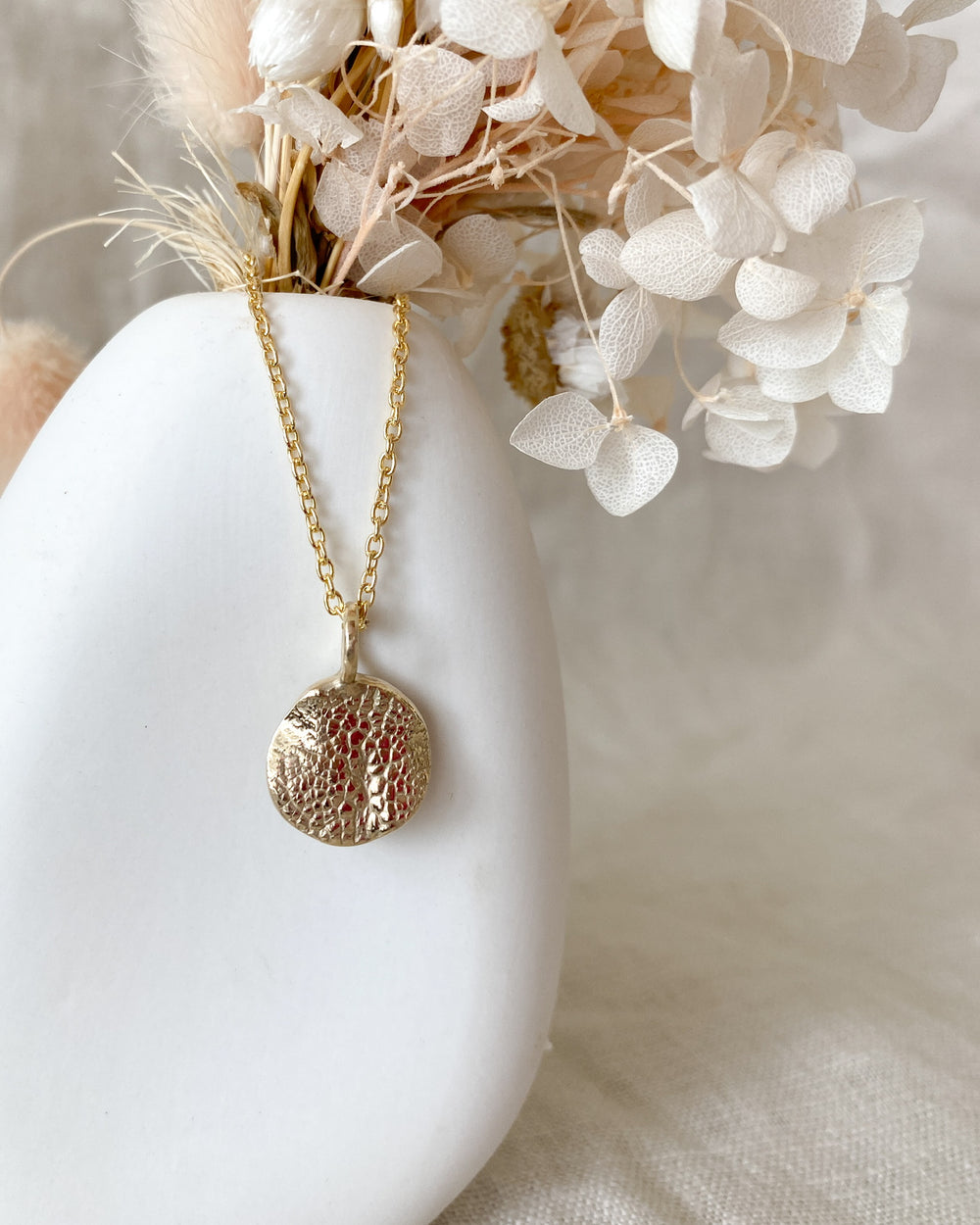 9ct Solid Gold Impression Necklace