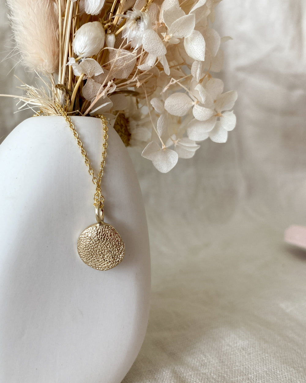 9ct Solid Gold Impression Necklace