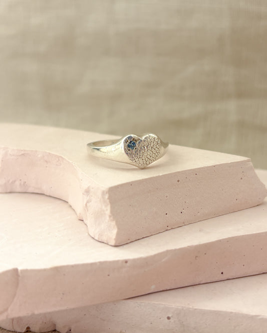 Heart signet ring